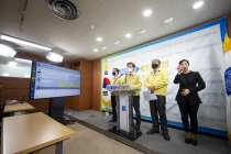 코로나19가 촉발한 위기, 재난기본소득 대응 '유례없는 일'