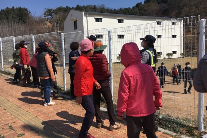 신천지 이만희 총회장 등 6명 감염병예방법 위반 고발당해