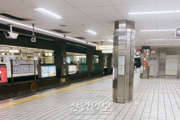 [OUTLOOK] 코로나19 가속도 붙은 일본, 한국인 유학생·워홀러 ‘산전수전’