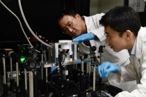 신소재 개발, 공중에 띄운 결정 기반으로 추진한다