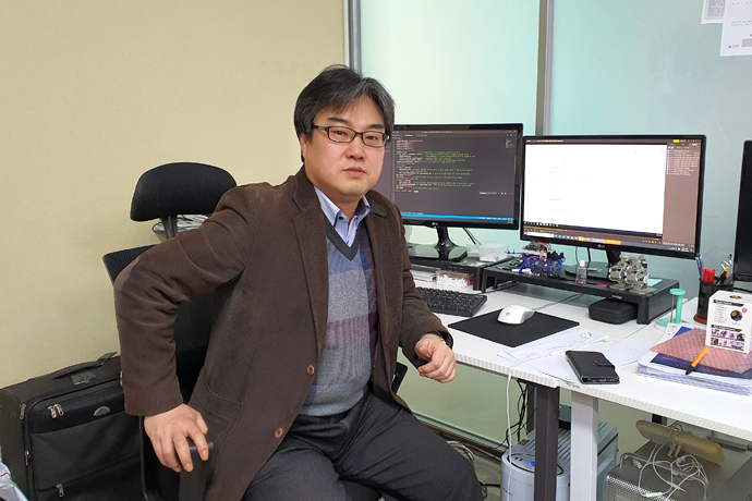 [2020 로보월드] 한국하이액트지능기술(주), 3축 교육로봇 개발로 코딩 학습 효율↑