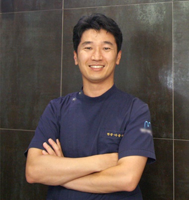 임플란트 치과 선택, 유명한 곳보다 개인 맞춤 시스템이 중요