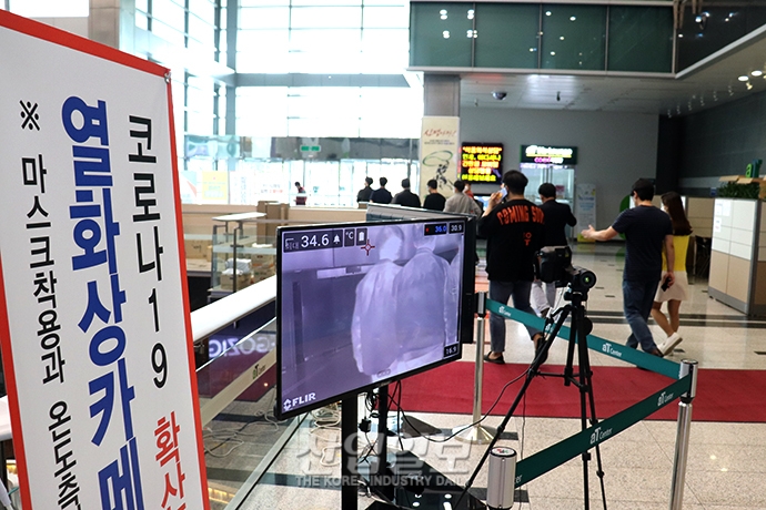 [포토뉴스] 코로나19로 멈췄던 전시회 서서히 ‘기지개’