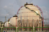 동반 부진 빠졌던 정유·화학, 정유가 앞서 나간다