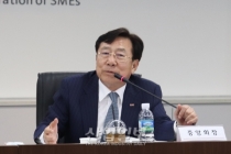 포스트코로나19 맞이한 중소기업, 최저임금 동결·노사합의시 연장근로 등 필요