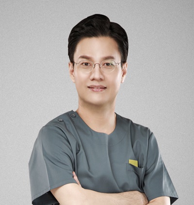 탈모, 약과 관리로 늦추고 모발이식으로 해결