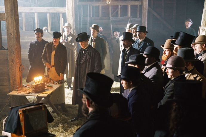 [문화 속 산업이야기] 에디슨vs테슬라-웨스팅 하우스, 천재들의 전류 전쟁 ‘커런트 워’