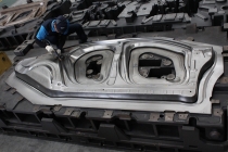 [뿌리산업 is Smart] 대량 생산 시대 꽃피운 금형(金型), 끈기+기술 개발이 ‘필수’