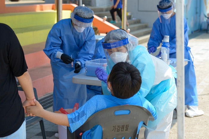 타 지자체’ 방문 자제 요청…최근 코로나19 확진자 대다수 다른 지역에서 접촉