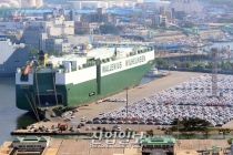 흑자 전환한 경상수지, 방향은 맞다고 하지만...