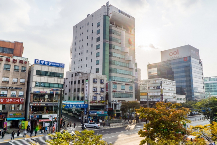 코로나19 영향,  1분기 전국 중대형 상가 공실률 11.7% 기록