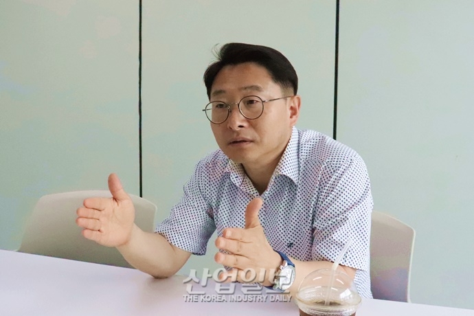 [MICE Ι] 코로나19에 전시회·축제·행사 ‘와르르’, “무조건적인 ‘취소’ 답 아니다”