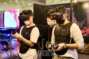 [포토뉴스] 4차 산업혁명 도래로 활용 범위 넓히는 VR·AR 산업