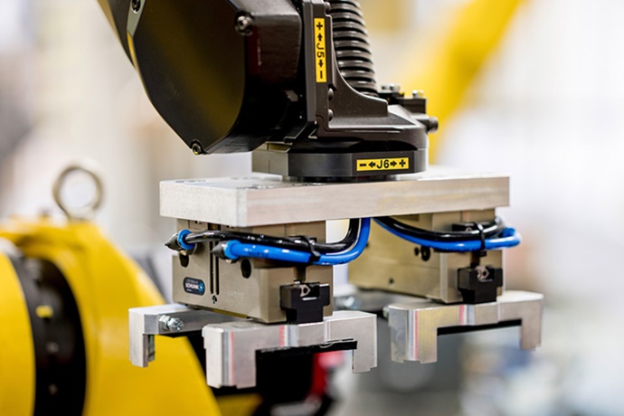 슝크(SCHUNK), 그리퍼 지원 통해 FFP3 필터자동생산라인 11일 만에 재가동