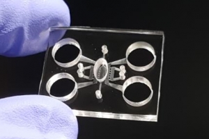 투명물질, 초고속 레이저 이용한 가공 가능해졌다