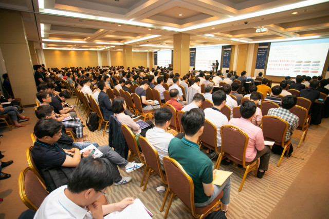 “단순 열심히만 하면 성공하던 시대는 지났다”