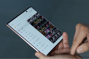 [모바일 On] 삼성전자 Galaxy Z Fold2, 문제는 가격이다