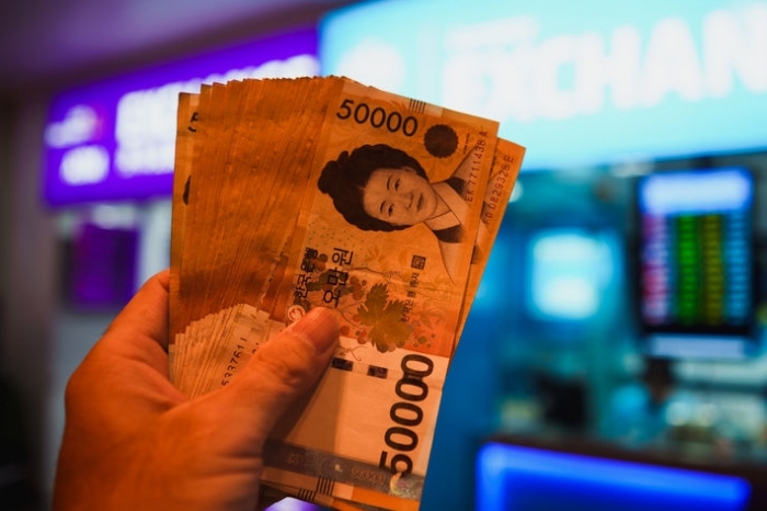 코로나19 위기 속, 저소득 장기실업자 1인당 생활안정자금 100만 원 지원