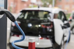 GS칼텍스 등 주유소 활용, 전기차 충전기 구축