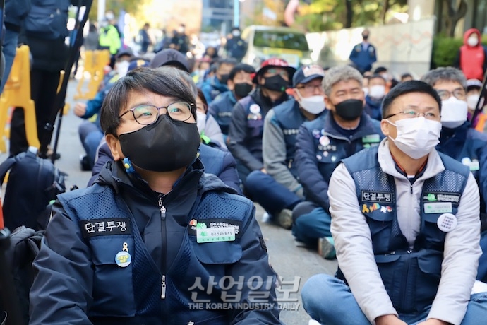 [포토뉴스] “노조법 2조 개정해 비정규직 보호해야”