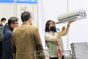 [포토뉴스] 전시회 통해 코로나19 극복 나선 건축업계 종사자