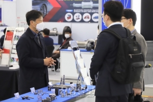 [포토뉴스] 온·오프라인 행사 통해 국내 자동차 부품 업체 수출 지원