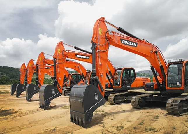 두산인프라코어, 현대중공업 지주 품에 안기나?