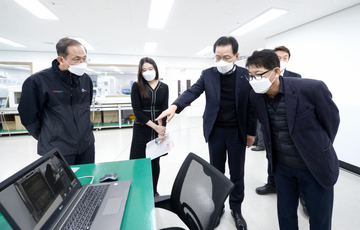 공장 직접 가지 않아도 온라인 통해 확인하는 '디지털 공장'