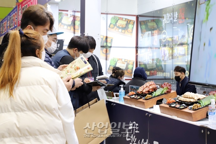 [포토뉴스] 코로나 시대 창업 트렌드 확인한다…'제59회 프랜차이즈 창업박람회 2021 Coex' 개최