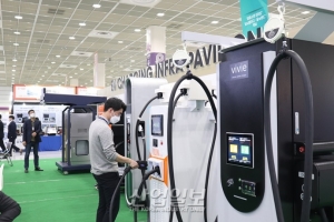 [포토뉴스][2021 전기산업대전] 커져가는 전기차 시장, 충전 기술도 함께 성장