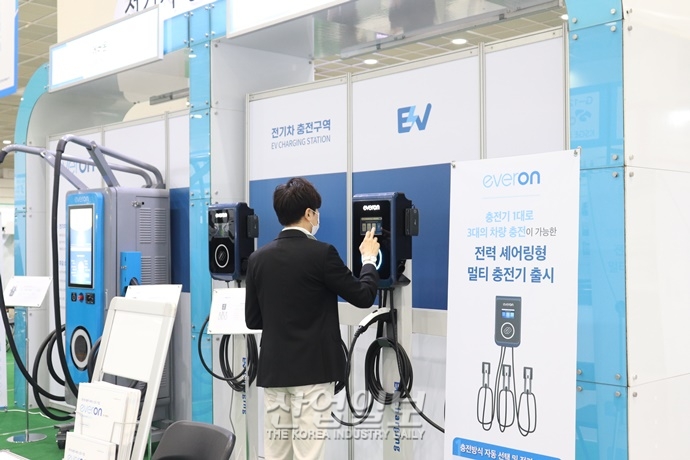 [포토뉴스][2021 전기산업대전] 커져가는 전기차 시장, 충전 기술도 함께 성장