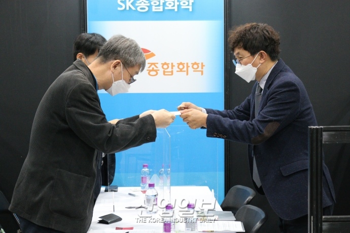 [포토뉴스][2021 전기산업대전] SIEF마지막날...SK·국가철도공단 등 대기업-중소기업간 구매교류회 열려