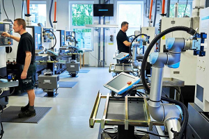 스마트 팩토리, 중심엔 협동로봇이 있다