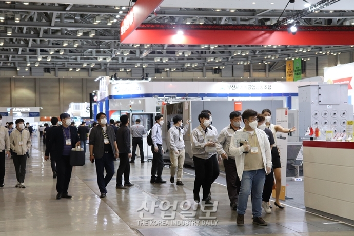 [포토뉴스] 부텍2021, 글로벌 기계산업 미래 조망한다