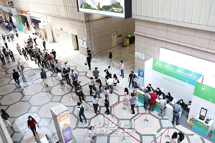대세는 ‘배터리’…뜨거운 관심 속 ‘인터배터리 2021’ 개막