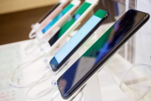 [모바일 On] 글로벌 스마트폰 시장, 하향 전망 불가피