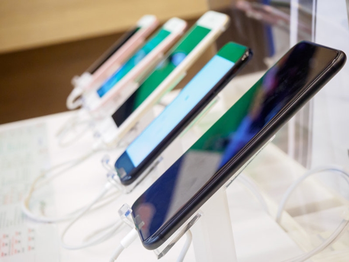 [모바일 On] 글로벌 스마트폰 시장, 하향 전망 불가피