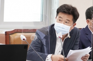 고층빌딩 통유리 태양반사광 심각한 경우 시각장애 올수도