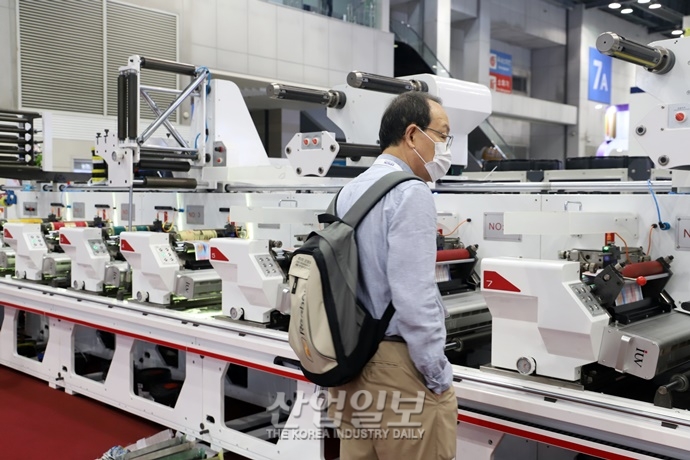 [포토뉴스] 킨텍스 제2전시장을 가득 메운 대형 인쇄 장비들