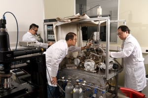 국산화된 이온현미경 개발, 이온빔 생성 원천기술로 앞당긴다