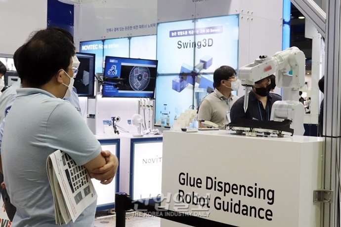 [포토뉴스] 머신텐딩·팔레타이징, 로봇에 맡기세요