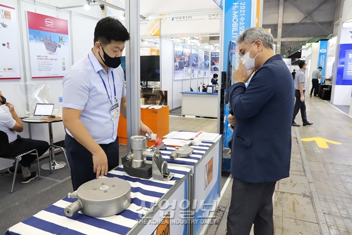 [포토뉴스] 수소 충전인프라, 기업별 맞춤형 제품 필요