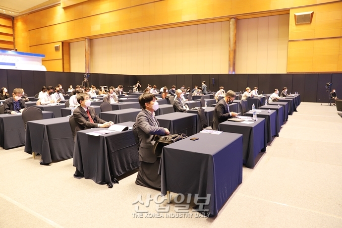 [포토뉴스] 과기부 이상국 과장, “디지털 뉴딜 통해 중소기업 디지털 전환 촉진”