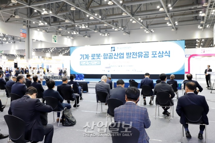 [포토뉴스] 산업부 박진규 차관 “기계산업 발전은 기계산업인의 헌신과 노력 덕분”