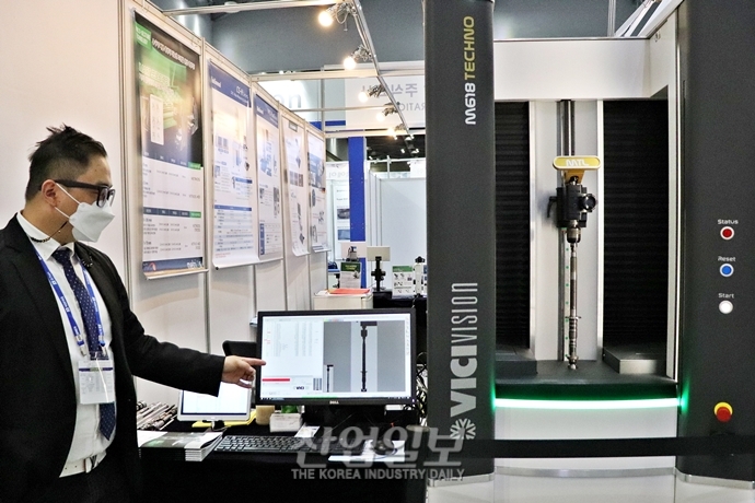 [포토뉴스] 자동차·중장비 등 다양한 분야의 부품 측정, 나노(nm)단위까지 가능