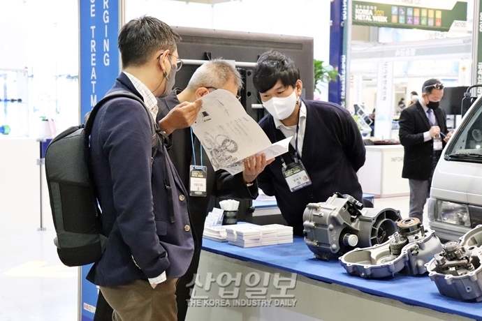 금속산업대전 2021 개막…금속·뿌리산업 동향 파악의 장
