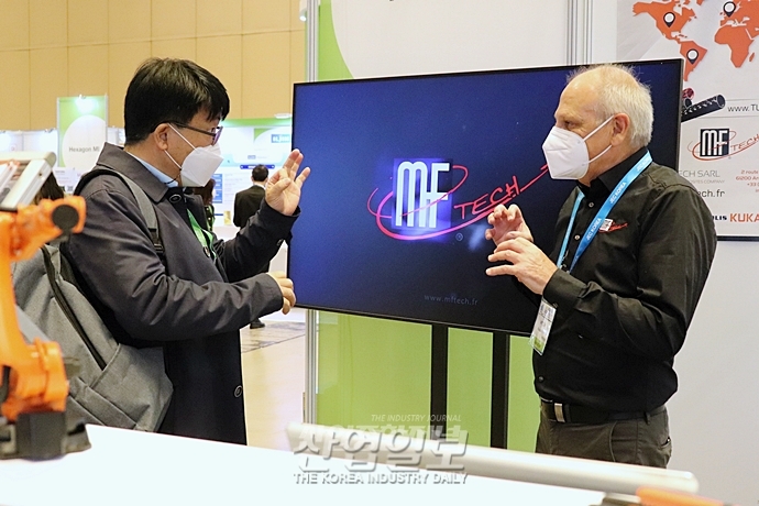 [포토뉴스] JEC KOREA 2021, 해외 기업 참여로 활기 찾은 전시장