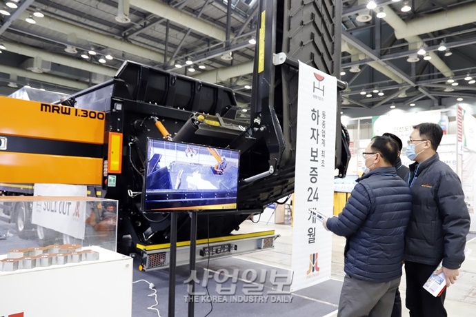 [포토뉴스] RETECH 2021에서 만나는 대형 파쇄기