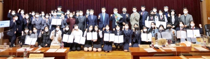 취업 연계형 무역실무 과정으로 ‘취뽀’