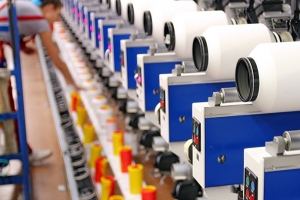 베트남 진출 한국 기업, 2021년 하반기 ‘울상’…5년 후엔 ‘햇살’